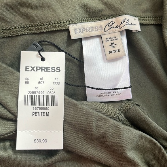 NWT Express One Eleven Crop Length Leggings Yoga Workout Pants Size M Petite - Picture 2 of 5